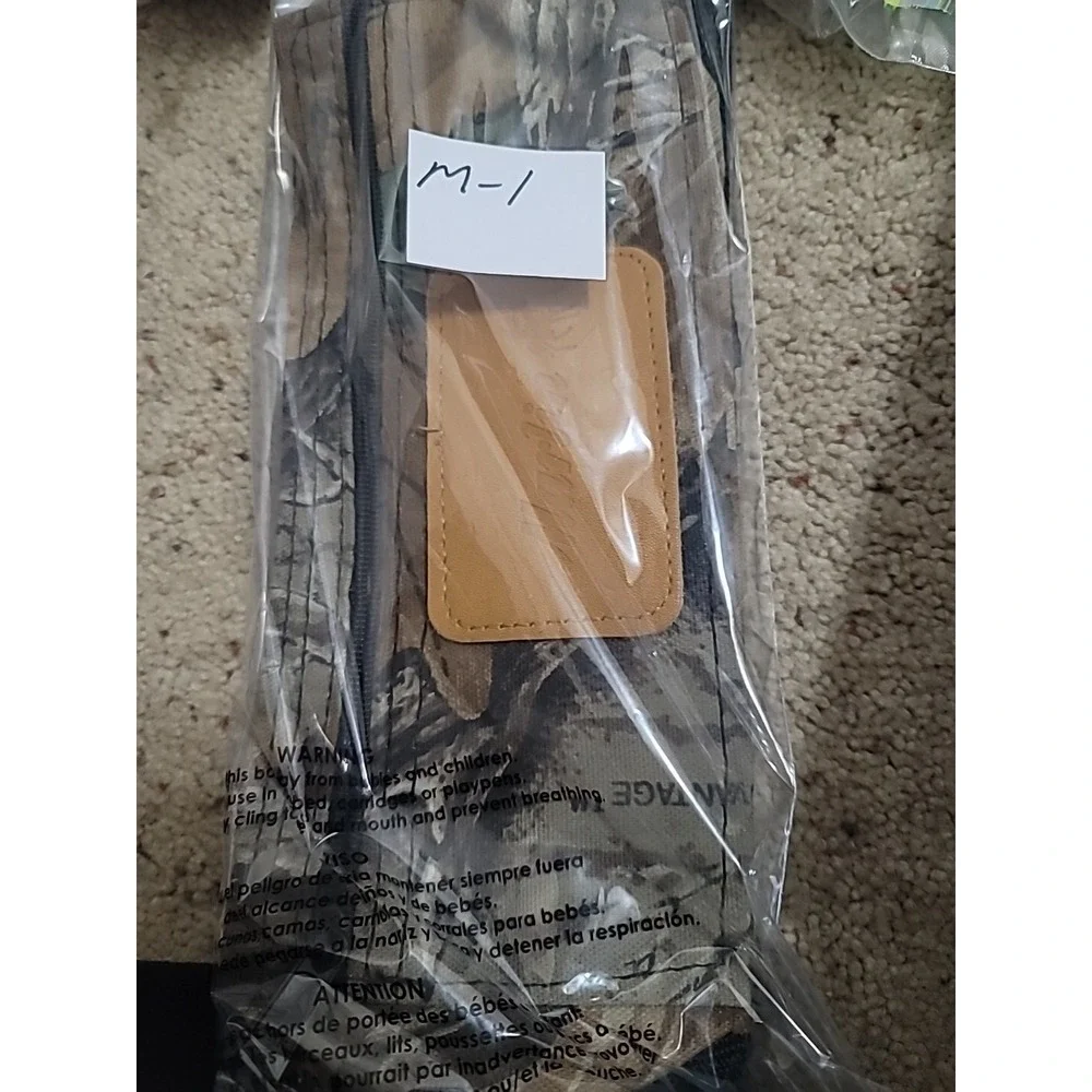 Marlin Real Leaf Pouch 10x7 With Strap
